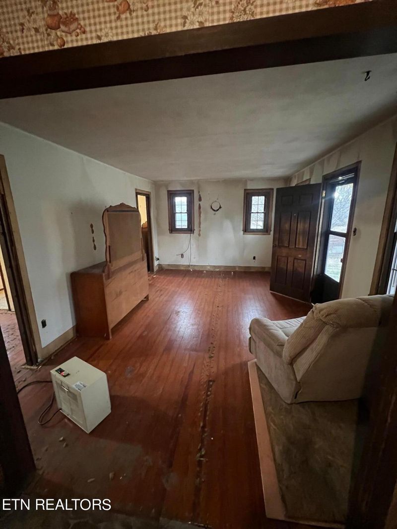 2705 Shipetown Rd, Mascot, TN 37806