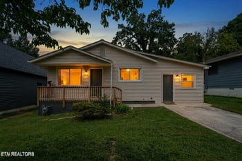2705 Spencer St, Knoxville, TN 37917
