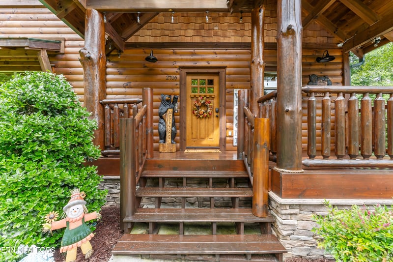 2706 Owls Cove Way, Sevierville, TN 37862