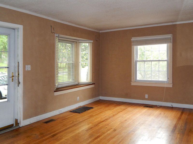 2708 Buffat Mill Rd, Knoxville, TN 37917