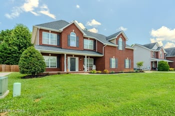 2709 Daventry Dr, Maryville, TN 37804