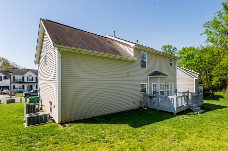 2709 Summertime Ln, Knoxville, TN 37938