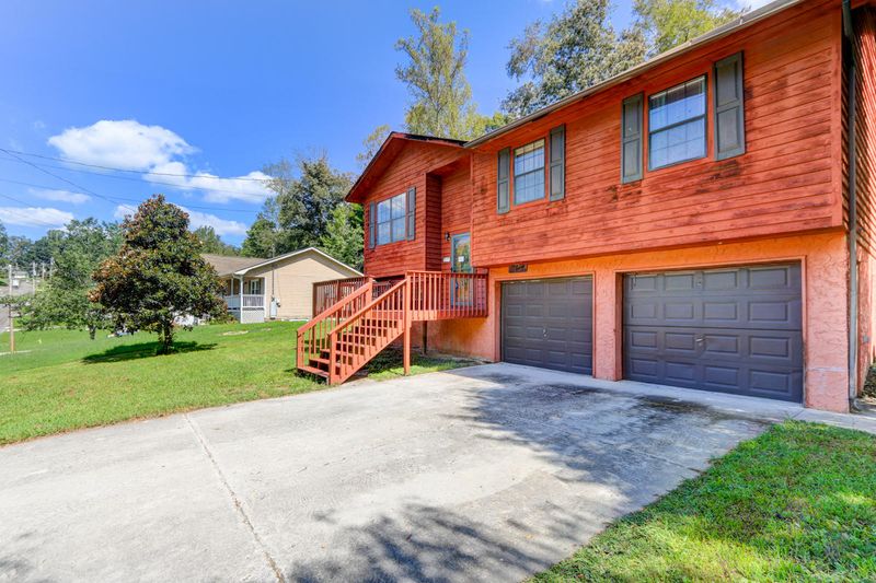 271 Doe Run Blvd, Clinton, TN 37716