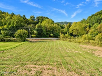 271 High Ridge Ct, Maynardville, TN 37807