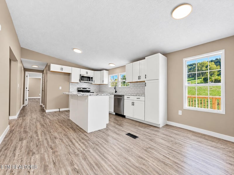 271 High Ridge Ct, Maynardville, TN 37807