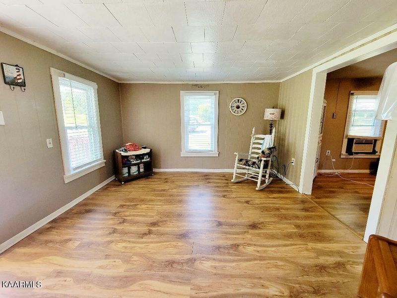 271 Ollis Rd, Oliver Springs, TN 37840