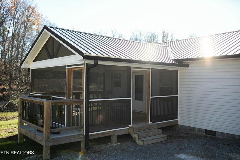 271 Stouttown Rd, Blaine, TN 37709