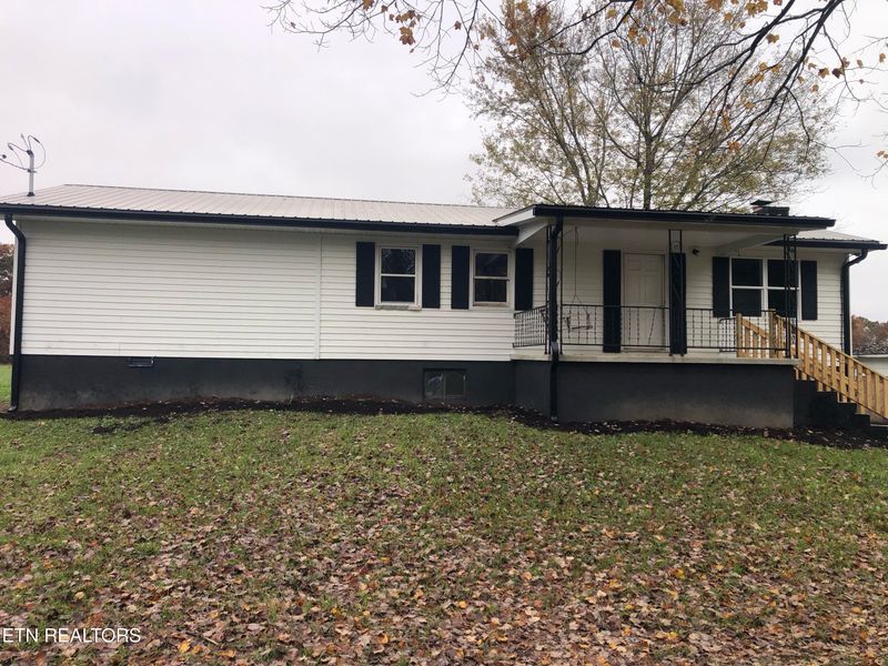2710 Tabor Loop, Crossville, TN 38571