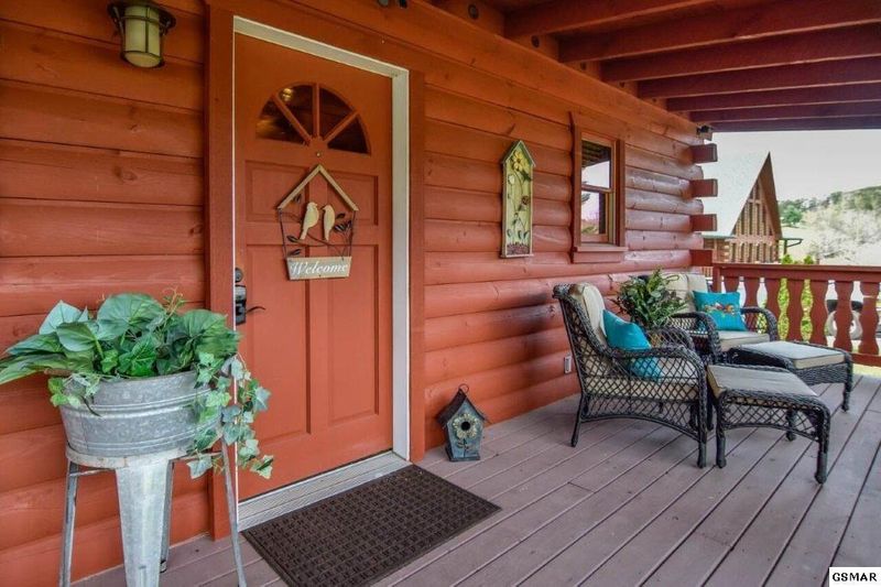2711 Dayne Dr, Sevierville, TN 37876