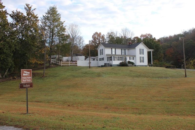 2711 Tn 360, Vonore, TN 37885