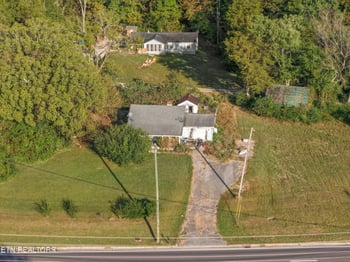 2715 Andersonville Hwy, Clinton, TN 37716