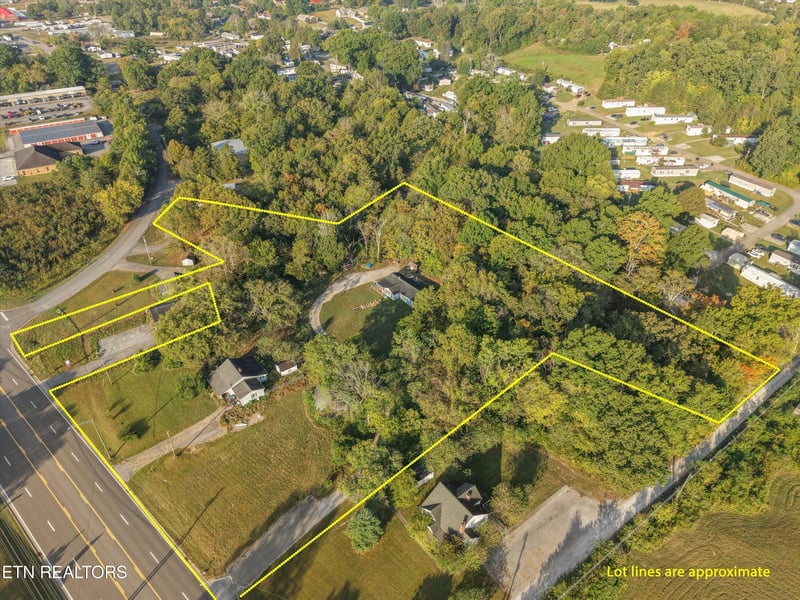 2715 Andersonville Hwy, Clinton, TN 37716