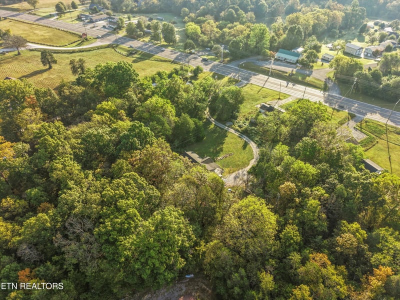 2715 Andersonville Hwy, Clinton, TN 37716