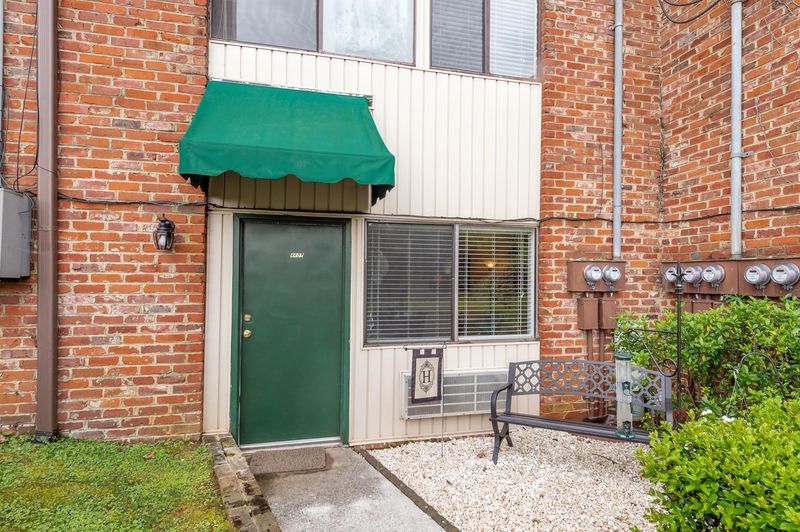 2718 Painter Ave #Apt A107, Knoxville, TN 37919