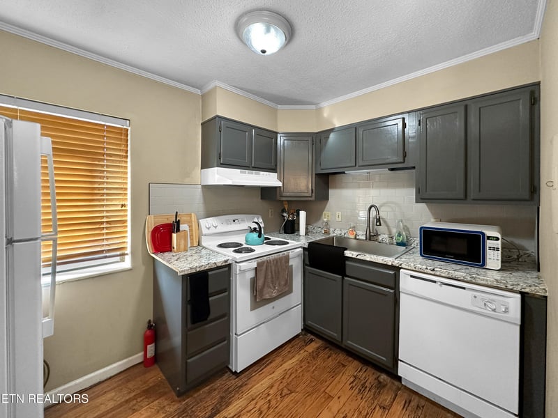 2718 Painter Ave #D100, Knoxville, TN 37919