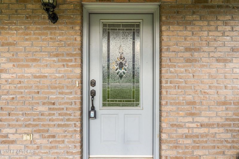 2719 Barsha Fields Ln, Maryville, TN 37804