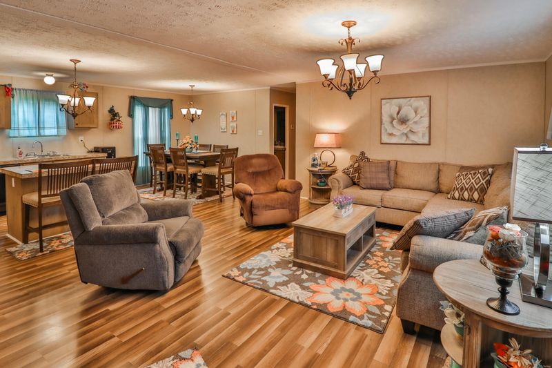 2719 Spring Hill Rd, Knoxville, TN 37917
