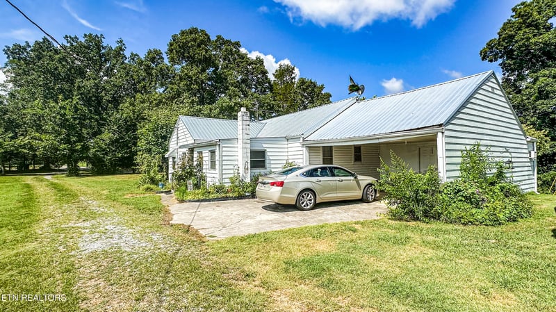 272 Keeble Rd, Maryville, TN 37804