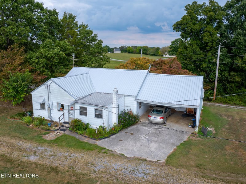 272 Keeble Rd, Maryville, TN 37804