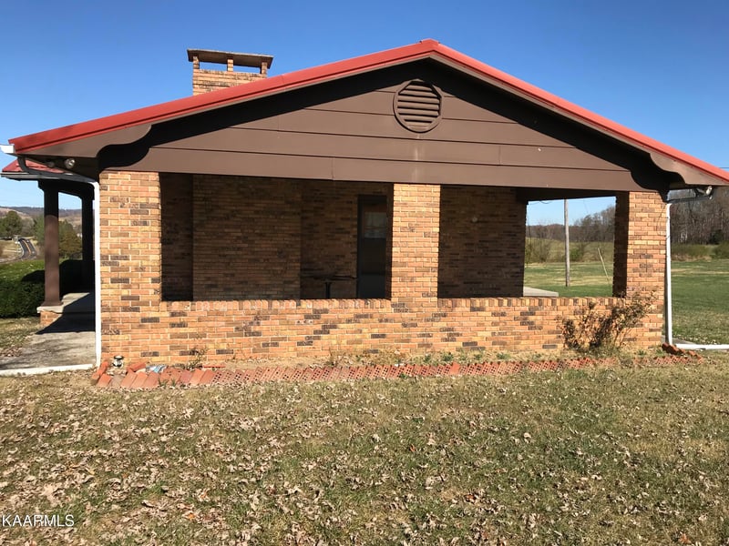 272 Simpson Rd, Whitesburg, TN 37891