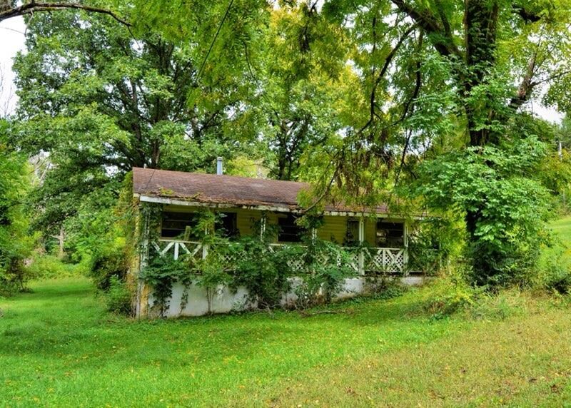 272 Turner Ln, Crab Orchard, TN 37723