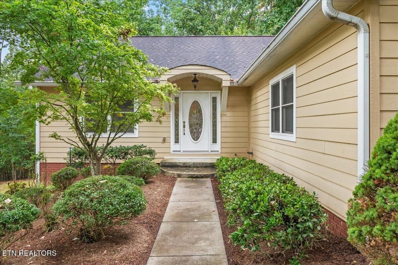 272 Woodhaven Dr, Vonore, TN 37885