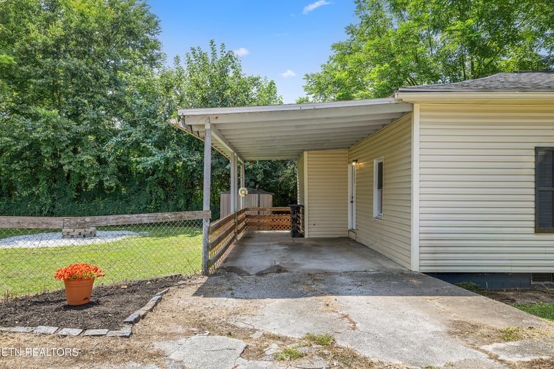 2722 Piedmont St, Knoxville, TN 37921