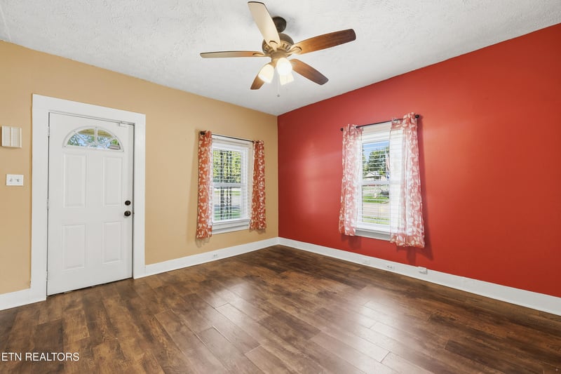 2722 Piedmont St, Knoxville, TN 37921