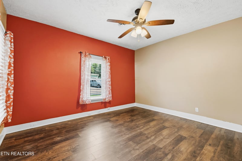 2722 Piedmont St, Knoxville, TN 37921