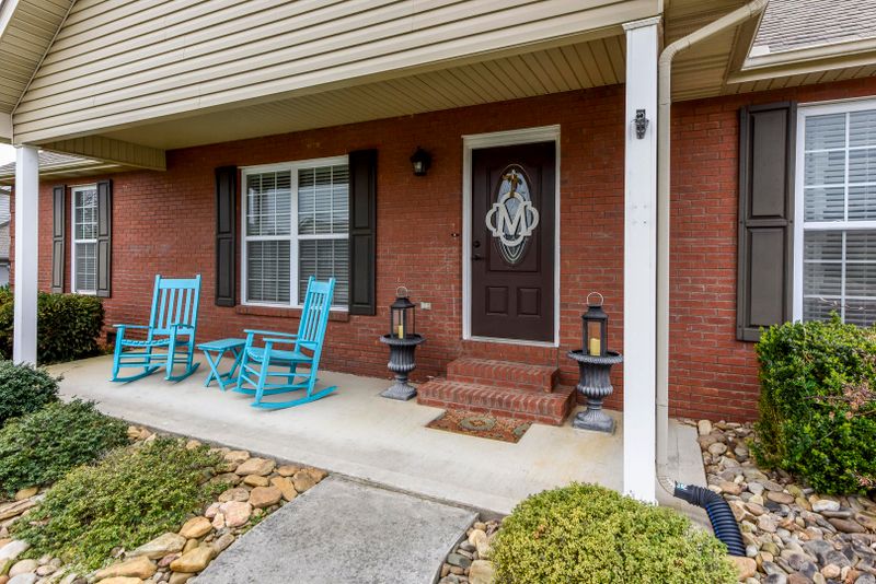 2723 Barsha Fields Ln, Maryville, TN 37804