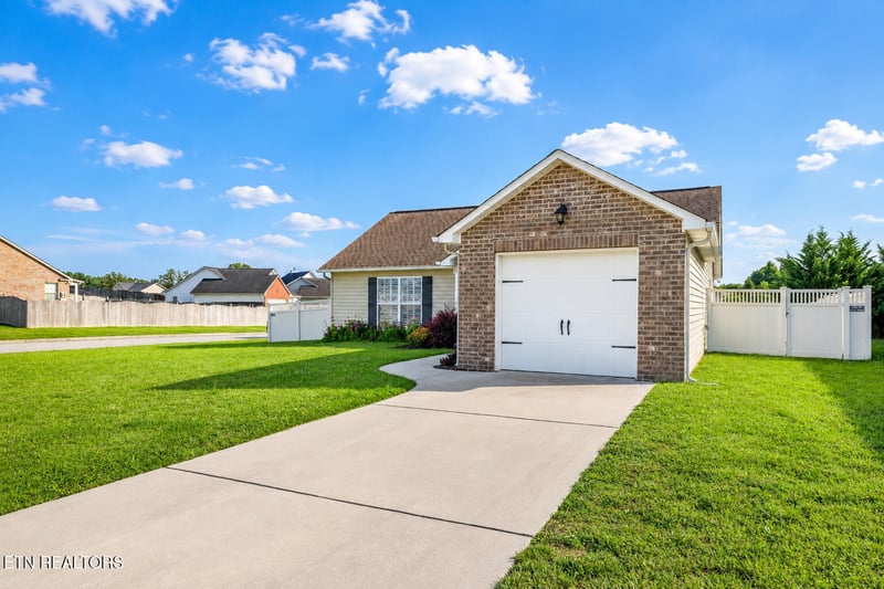 2723 Ely Park Ln, Knoxville, TN 37924