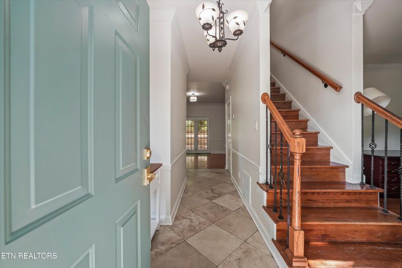 2725 Dee Peppers Dr, Knoxville, TN 37931