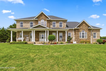 2725 River Island Blvd, Kodak, TN 37764