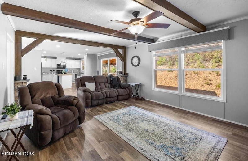 273 County Road 364, Niota, TN 37826