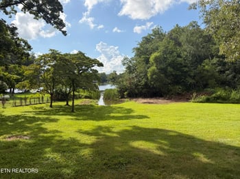 273 Fairway St, Crossville, TN 38571