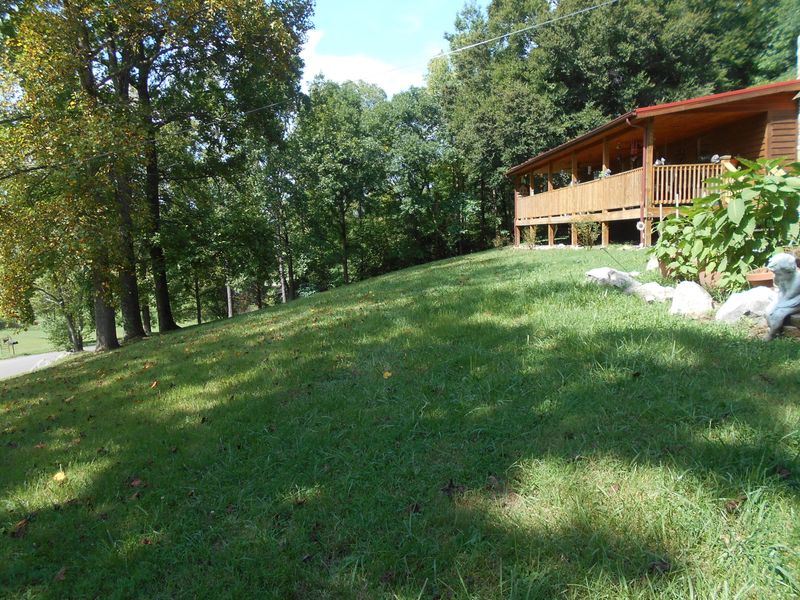 273 Moss Rd, Philadelphia, TN 37846