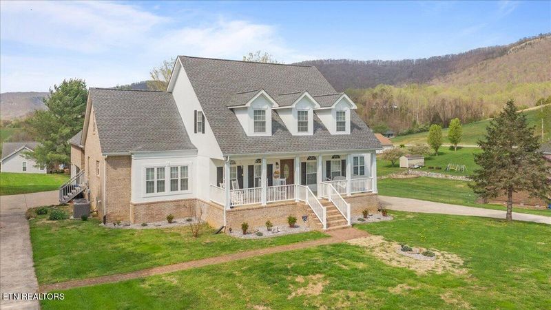 273 Perkins Ln, Jacksboro, TN 37757