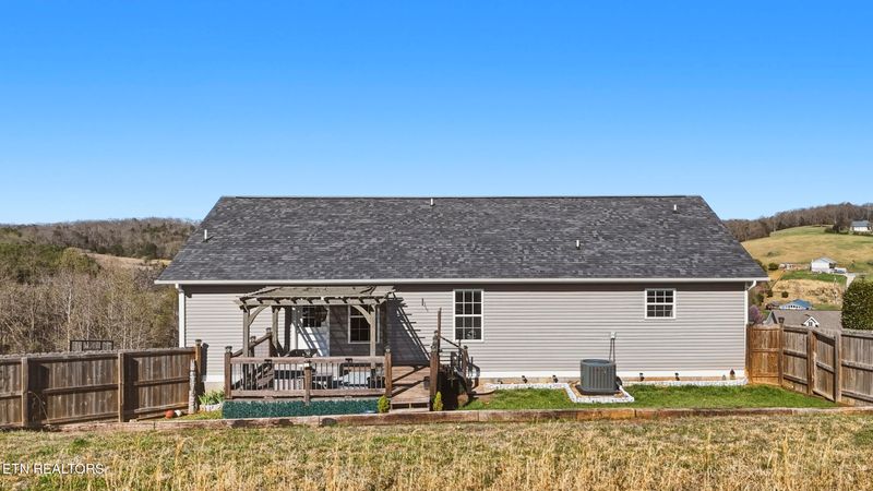 2731 Lucille Ave, Kodak, TN 37764