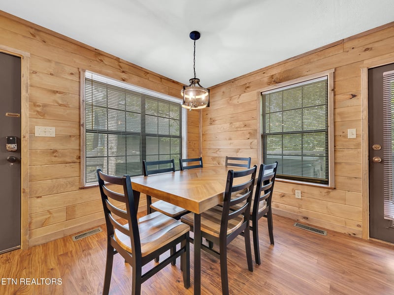2733 Timber Way, Pigeon Forge, TN 37863
