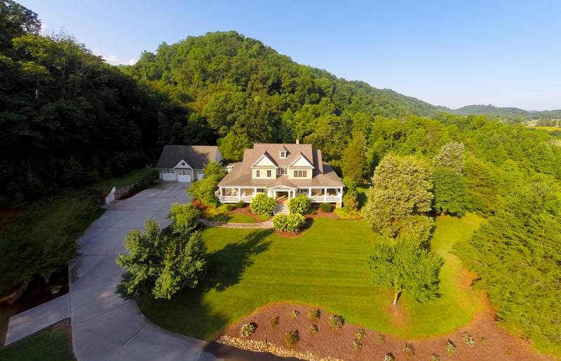 2734 Mccammon Rd, Rockford, TN 37853