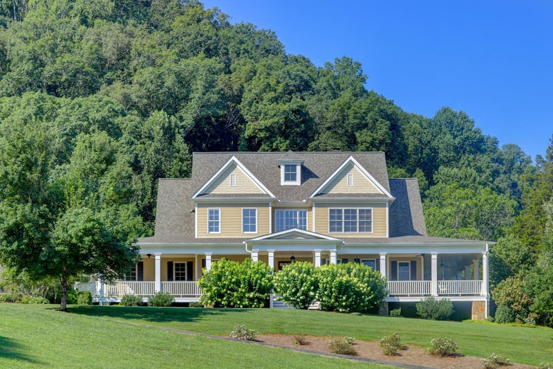 2734 Mccammon Rd, Rockford, TN 37853