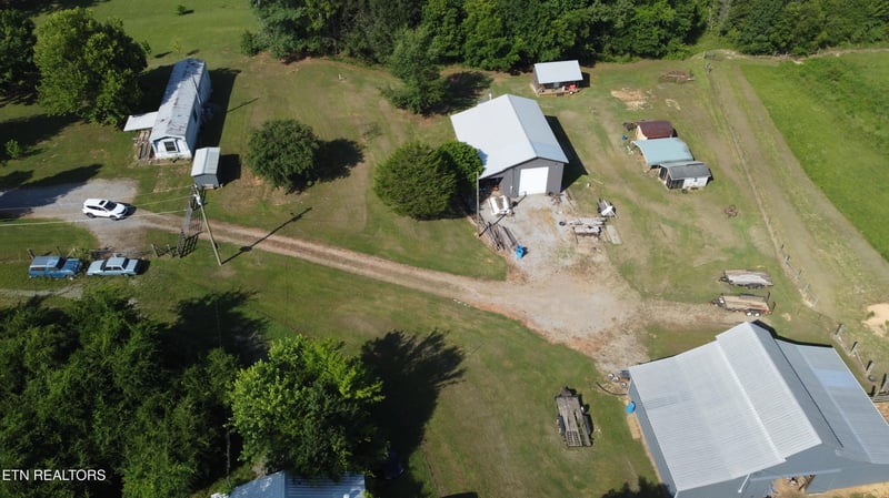 2734 W Tennessee 39 Hwy, Athens, TN 37303