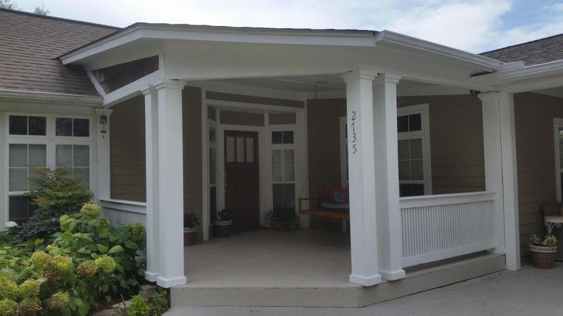 2735 Daffodil Ln, Mascot, TN 37806