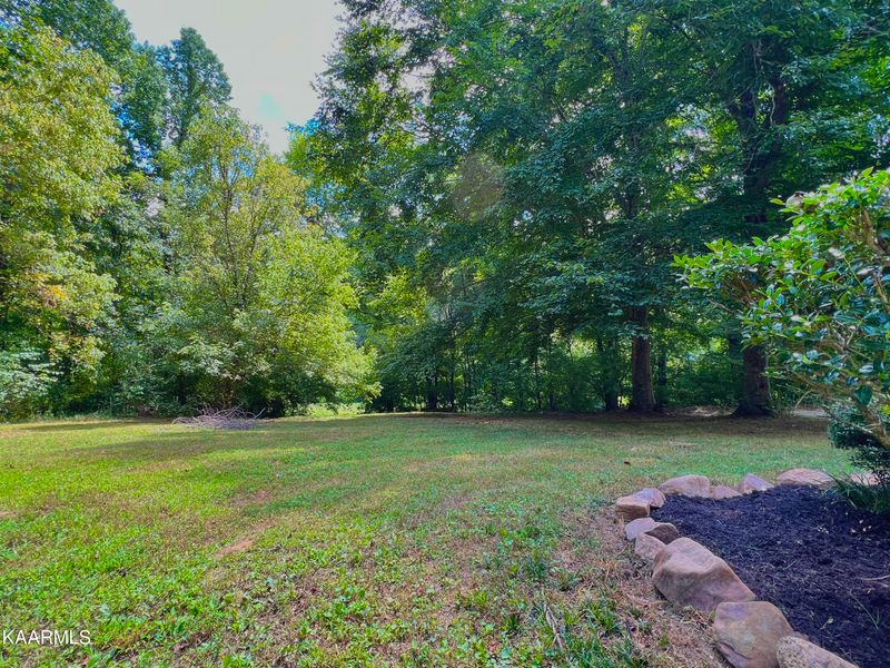 2736 Old Chilhowee Rd, Walland, TN 37886
