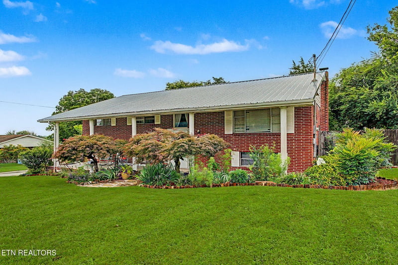2737 Conrad Dr, Morristown, TN 37814
