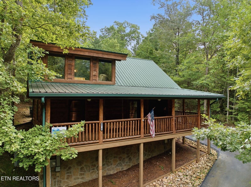2738 Murray Ridge Rd, Sevierville, TN 37876