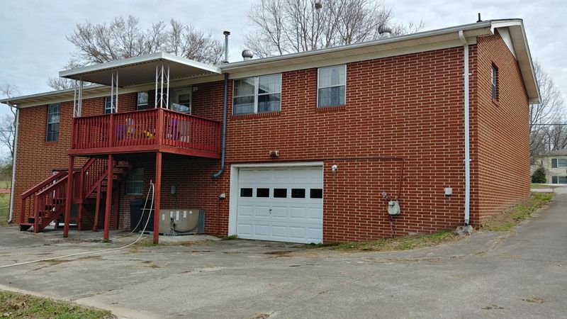 2739 E Broadway Ave, Maryville, TN 37804