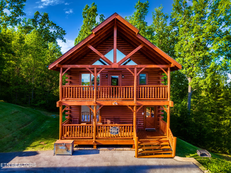 2739 Mountain Preserve Dr, Sevierville, TN 37862