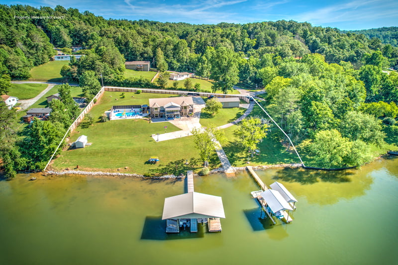 274 Lakecrest Rd, Harriman, TN 37748