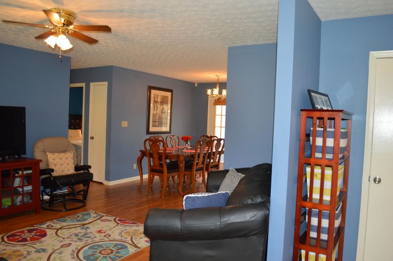2740 Ridgeview Dr, Maryville, TN 37801